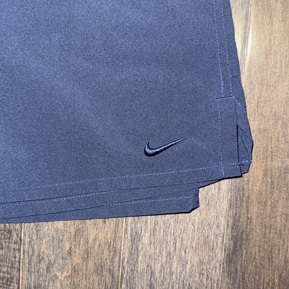 Nike Men's Blue Athletic Shorts - Picture 4 of 4